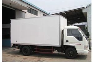 PP 합성 히oneycomb 패널 장비의 특정 사용